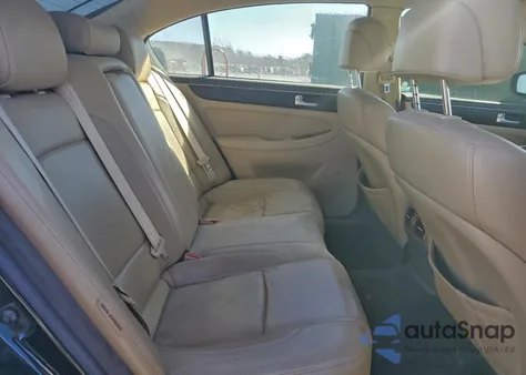 2013 Hyundai Genesis 5.0L z USA, uszkodzony, nr VIN KMHGC4DH4DU233712